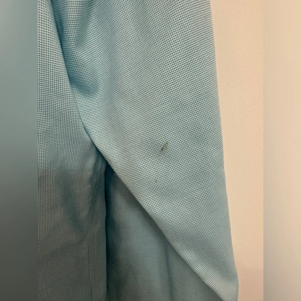 Banana Republic Men’s XL non - iron slim fit blue button down shirt - Picture 6 of 6